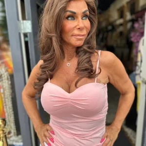 By Swan “Cups” top roze